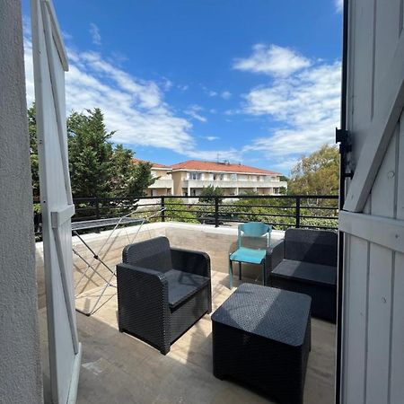 Appartement 4 Personnes, Aeroport Marseille Marignane Bagian luar foto