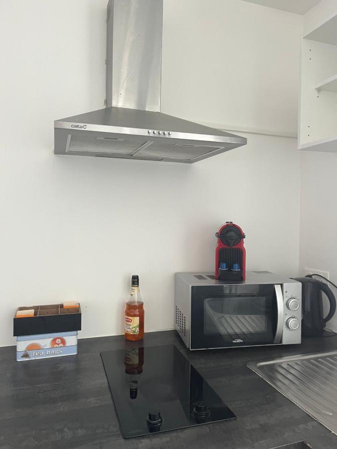 Appartement 4 Personnes, Aeroport Marseille Marignane Bagian luar foto